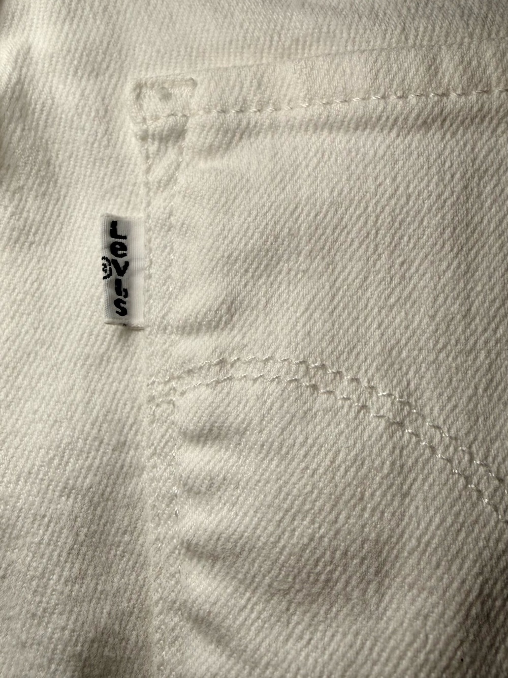 Levi's 🤍 Women's White 311 shaping Skinny Jeans - Picture 9 of 14